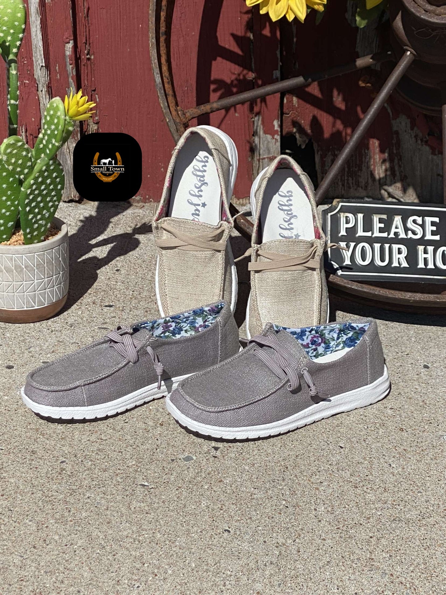 Holly Slip-Ons | Western Cowgirl Woven Canvas Slip-On Shoes