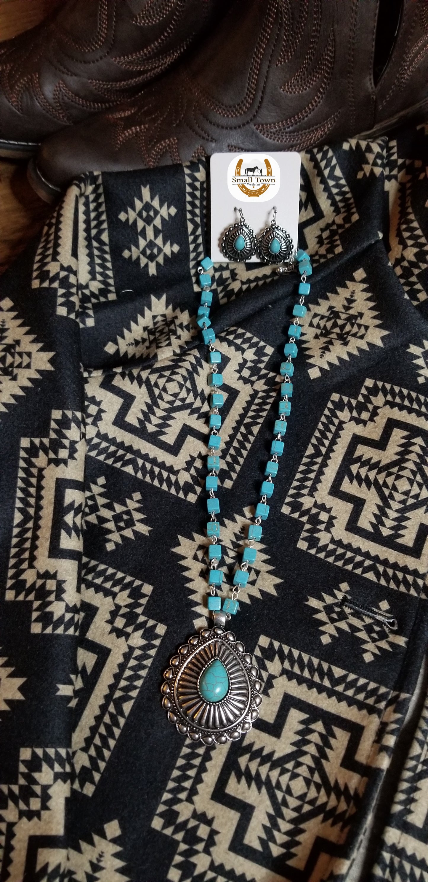 Turquoise Bead Pendant Set | Western Cowgirl Turquoise Necklace & Earring Set
