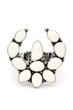 Load image into Gallery viewer, Squash Blossom Western Stretch Ring
