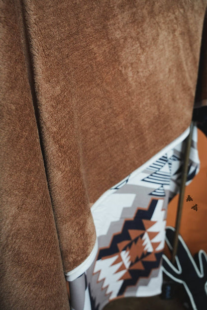 Santa Fe Dust Blanket | Western Aztec Plush Reversible Throw Blanket