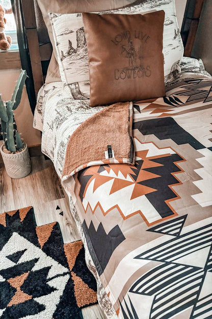 Santa Fe Dust Blanket | Western Aztec Plush Reversible Throw Blanket