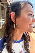 Load image into Gallery viewer, Ringling Hoop Earrings

