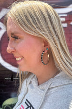 Load image into Gallery viewer, Ringling Hoop Earrings
