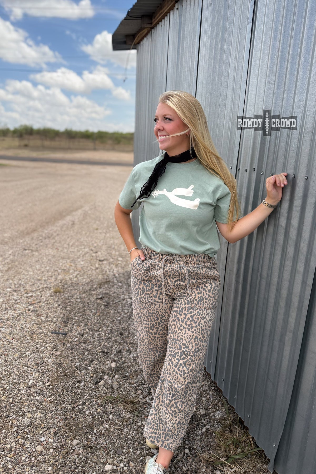 Metallic Spur Tee - Desert Green