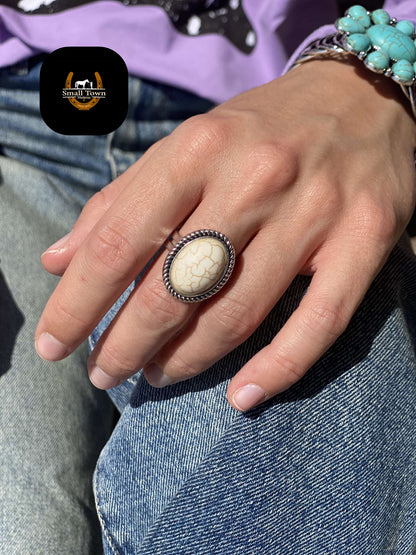 Heart of Tahiti White Turquoise Ring