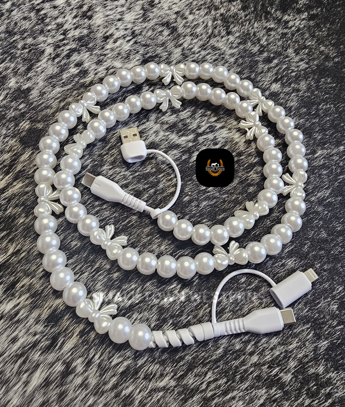 Bows & Pearls 4 Way Multi Charger