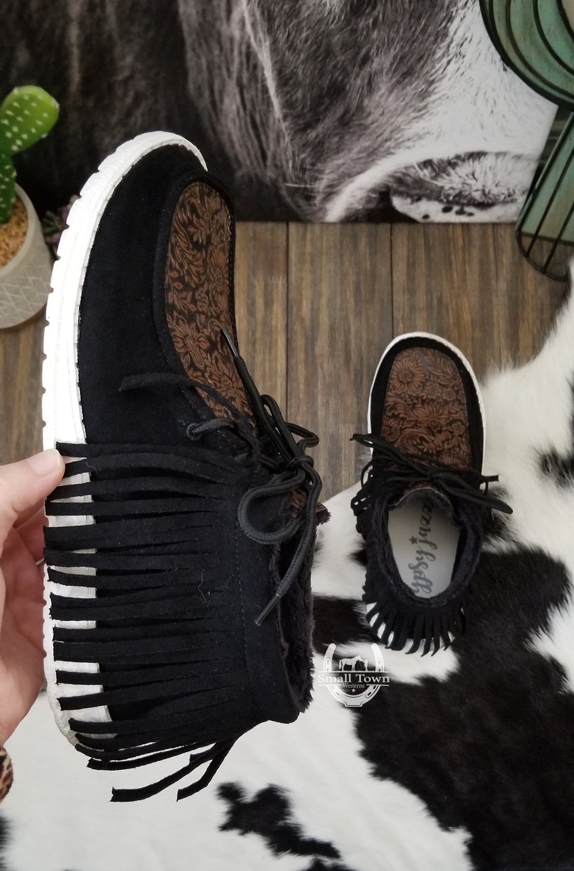 All Fringed Up - Black