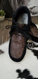 Load image into Gallery viewer, All Fringed Up - Black
