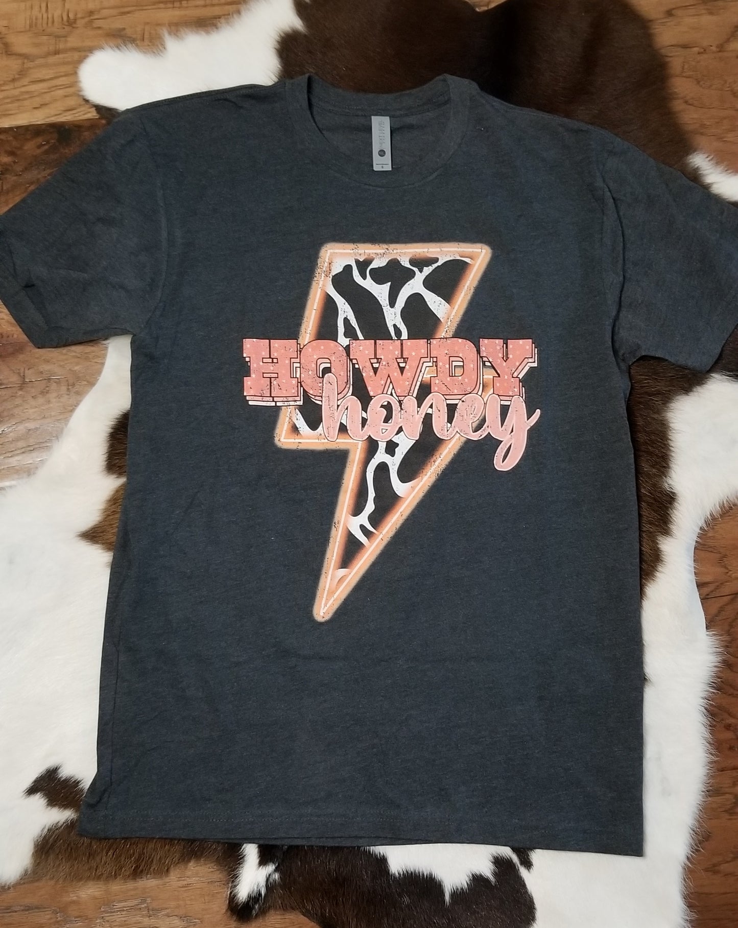 Howdy Honey Tee | Western Cowgirl Graphic Tee